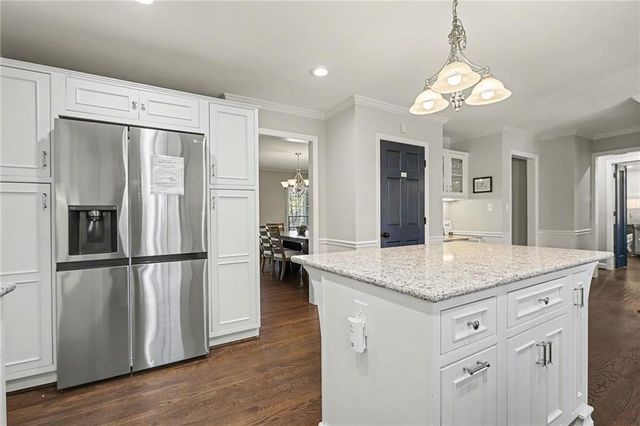 7070 Glenridge Drive, Atlanta, GA 30328