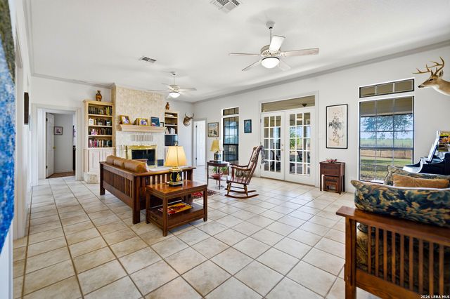 13407 FM 1346, St Hedwig, TX 78152