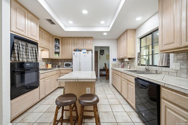 13407 FM 1346, St Hedwig, TX 78152