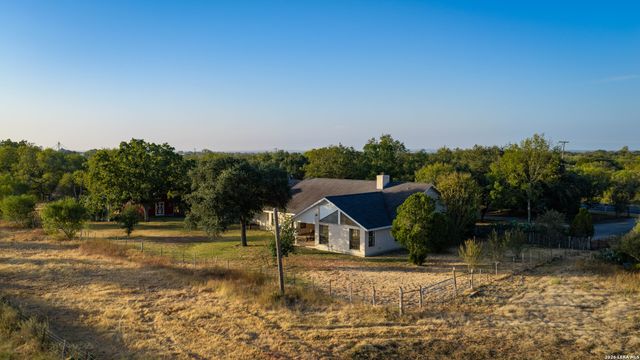13407 FM 1346, St Hedwig, TX 78152