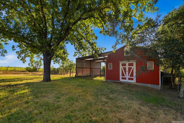 13407 FM 1346, St Hedwig, TX 78152