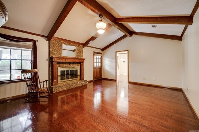6 Club Road, Jacksonville, AR 72076
