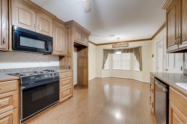 6 Club Road, Jacksonville, AR 72076