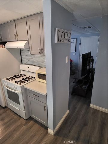 10701 Cedar Avenue 46, Bloomington, CA 92316