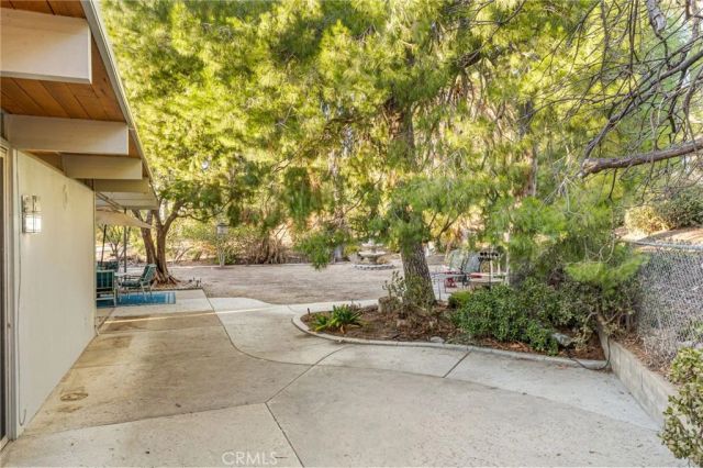 1595 Cherokee Road, Corona, CA 92881