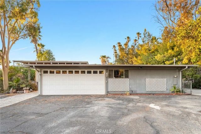 1595 Cherokee Road, Corona, CA 92881
