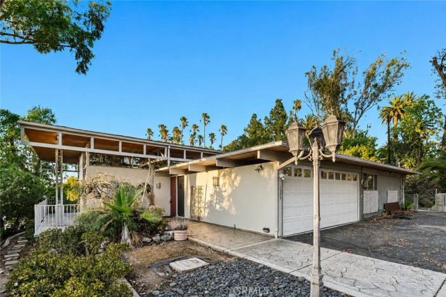 1595 Cherokee Road, Corona, CA 92881