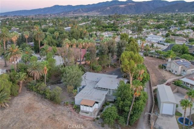1595 Cherokee Road, Corona, CA 92881
