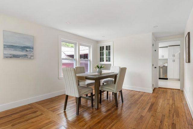 34 School House Ln, Billerica, MA 01821