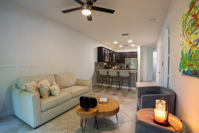 6943 Halton Park Ln, Coconut Creek, FL 33073