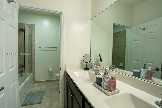 6943 Halton Park Ln, Coconut Creek, FL 33073