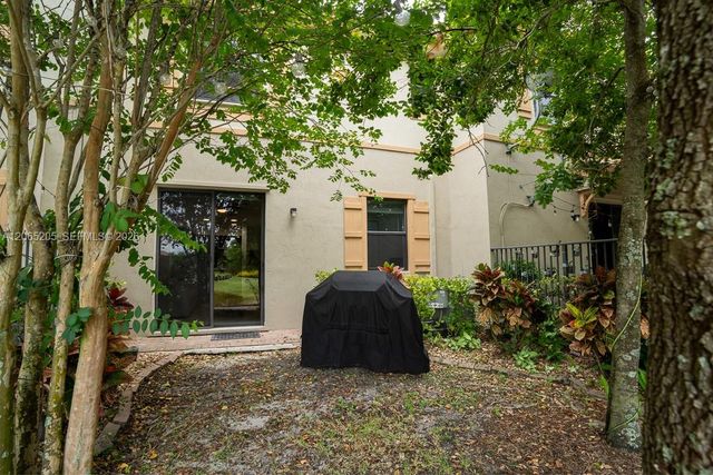 6943 Halton Park Ln, Coconut Creek, FL 33073