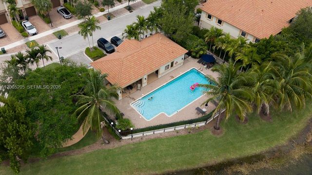 6943 Halton Park Ln, Coconut Creek, FL 33073