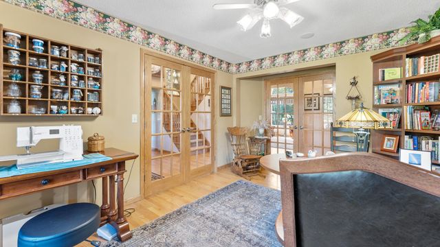 406 7th Street NW, Hinckley, MN 55037