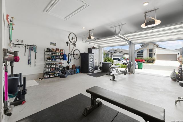 1713 FIELD BRK, Seguin, TX 78155