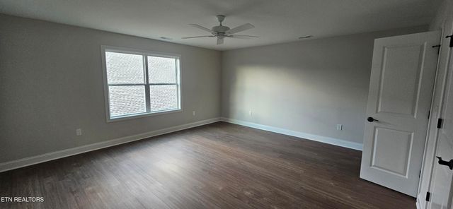 173 Honeysuckle Drive, Lenoir City, TN 37771