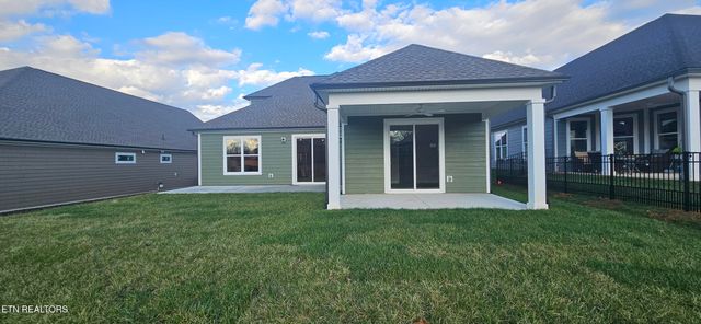 173 Honeysuckle Drive, Lenoir City, TN 37771