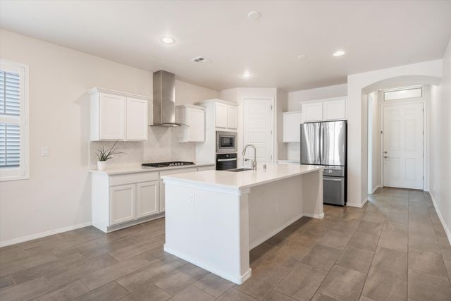 7427 Sandmark Road NW, Albuquerque, NM 87114