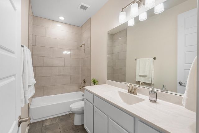 7427 Sandmark Road NW, Albuquerque, NM 87114