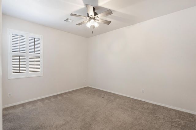 7427 Sandmark Road NW, Albuquerque, NM 87114