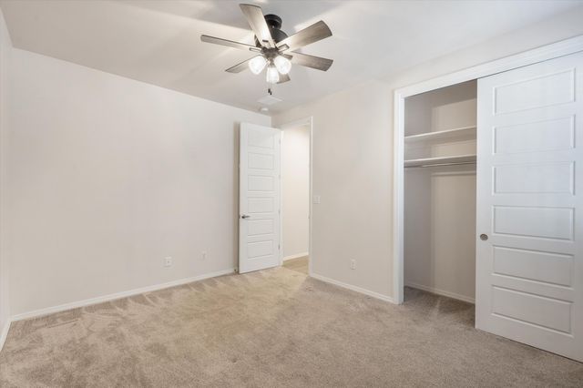 7427 Sandmark Road NW, Albuquerque, NM 87114