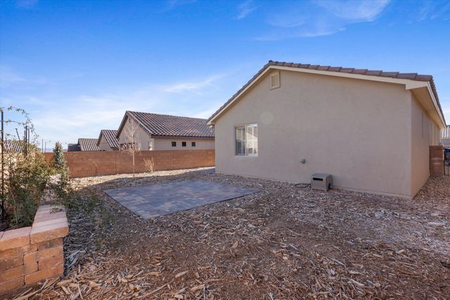 7427 Sandmark Road NW, Albuquerque, NM 87114