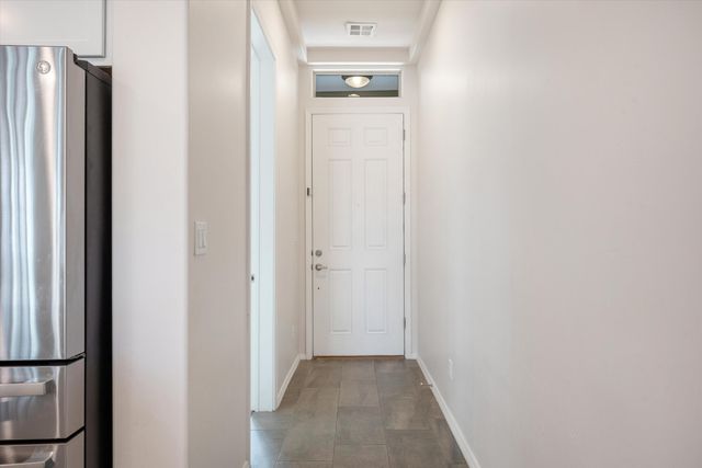 7427 Sandmark Road NW, Albuquerque, NM 87114