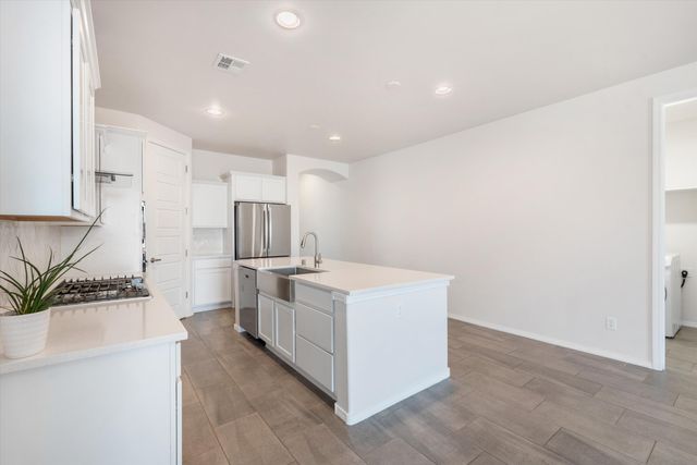 7427 Sandmark Road NW, Albuquerque, NM 87114