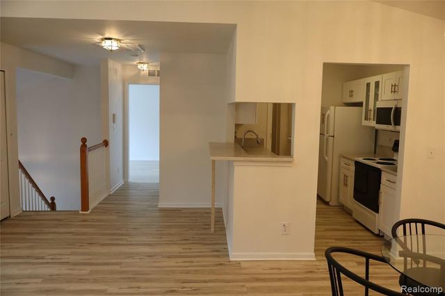 44944 Marigold Drive 334, Sterling Heights, MI 48314
