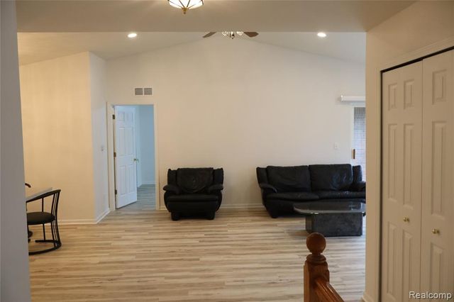 44944 Marigold Drive 334, Sterling Heights, MI 48314