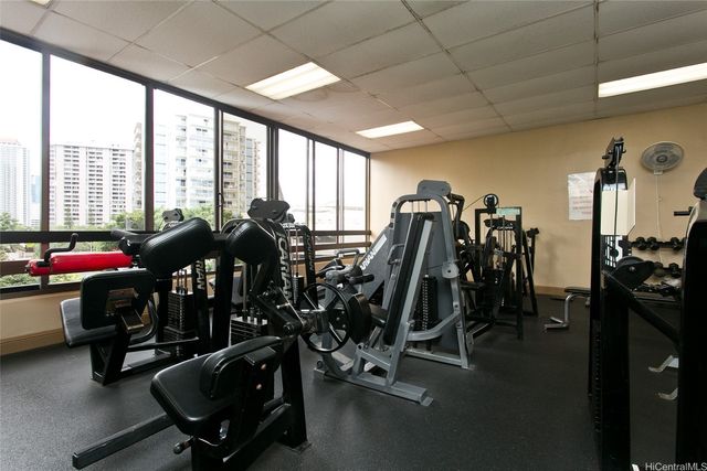 411 Hobron Lane 2905, Honolulu, HI 96815