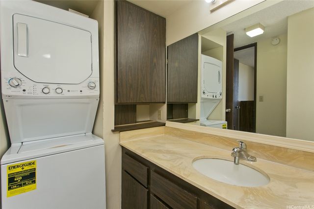 411 Hobron Lane 2905, Honolulu, HI 96815