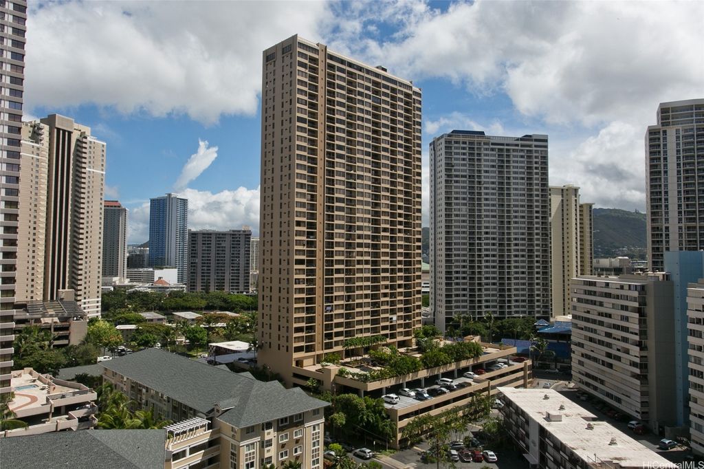 411 Hobron Lane 2905, Honolulu, HI 96815