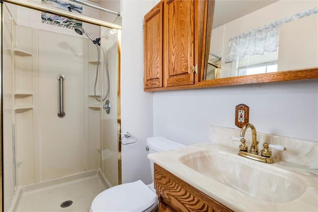 8819 W 88th Street, Overland Park, KS 66212