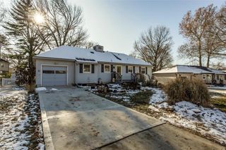 8819 W 88th Street, Overland Park, KS 66212