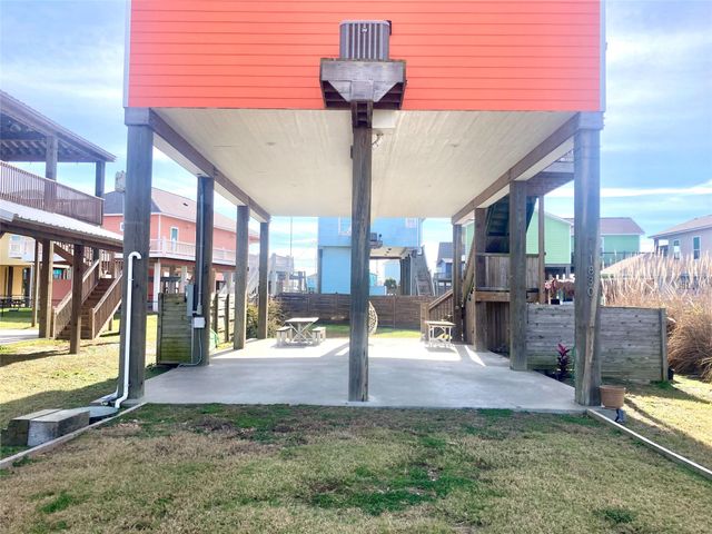 1830 Croaker, Crystal Beach, TX 77650