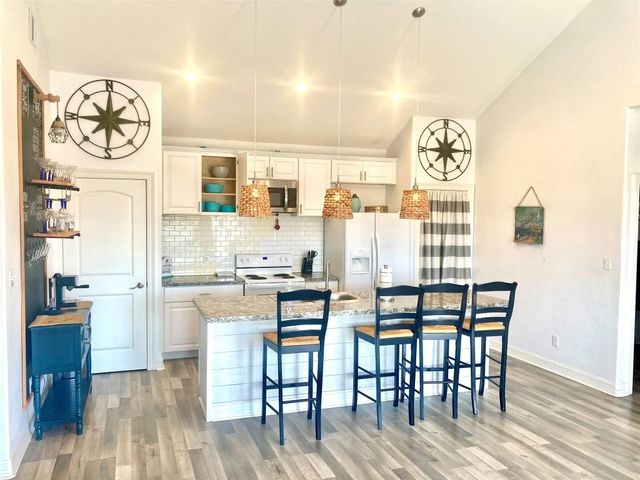 1830 Croaker, Crystal Beach, TX 77650