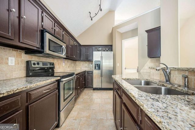 6939 Dockbridge Way, Stone Mountain, GA 30087