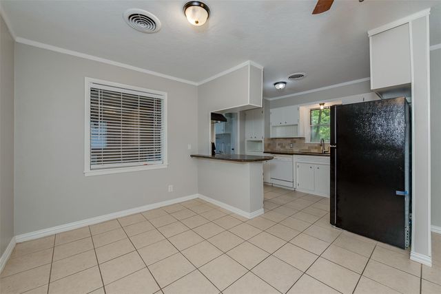 504 Redbud Street, Caldwell, TX 77836