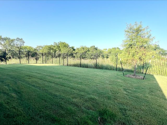 2701 Johnson Drive, Sherman, TX 75092