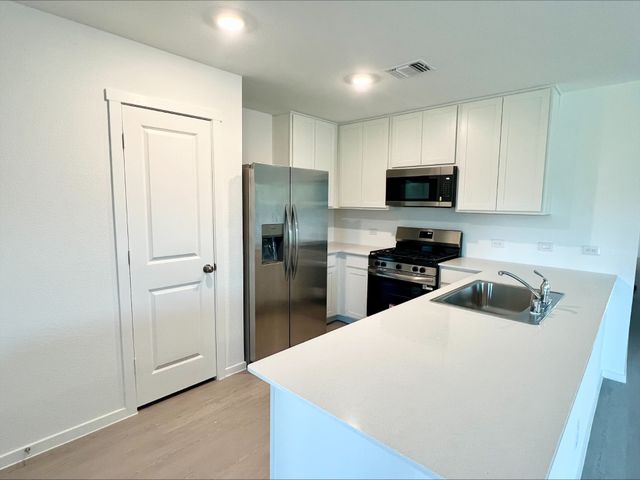 2701 Johnson Drive, Sherman, TX 75092