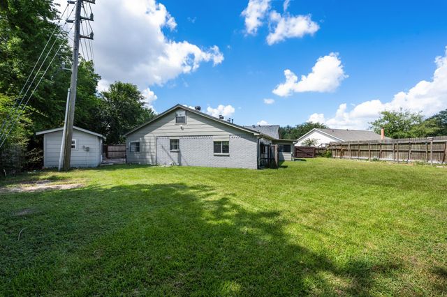 11763 Cliveden Drive, Houston, TX 77066