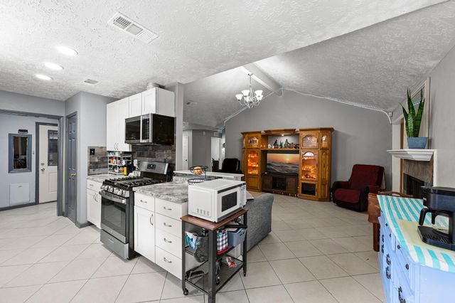 11763 Cliveden Drive, Houston, TX 77066