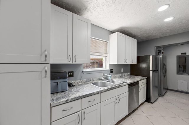 11763 Cliveden Drive, Houston, TX 77066