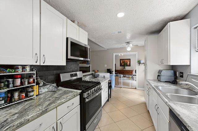 11763 Cliveden Drive, Houston, TX 77066