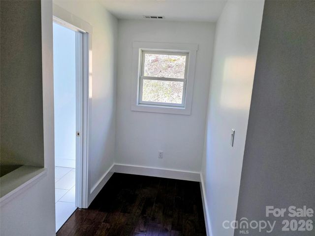 24 Salt Box Haven, Burnsville, NC 28714