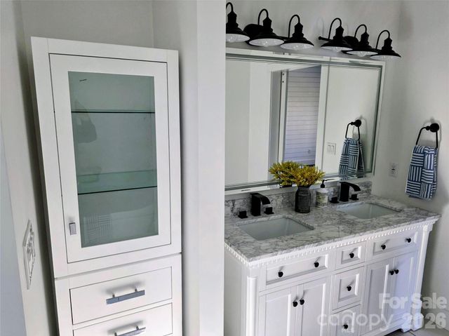 24 Salt Box Haven, Burnsville, NC 28714