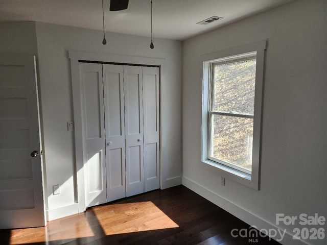 24 Salt Box Haven, Burnsville, NC 28714