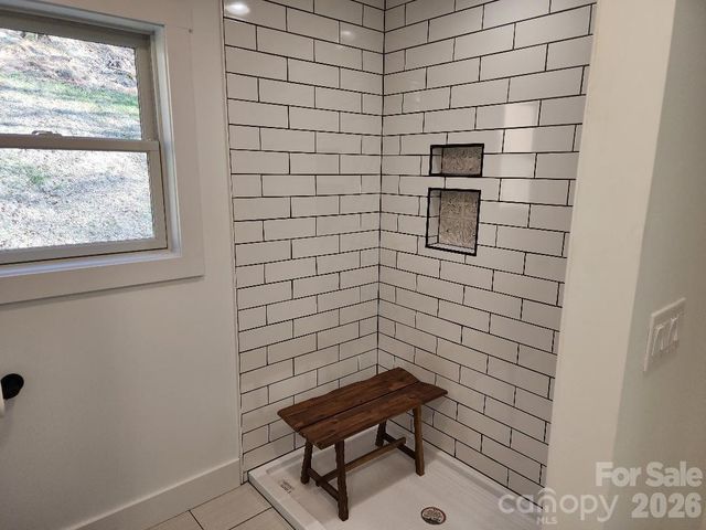 24 Salt Box Haven, Burnsville, NC 28714