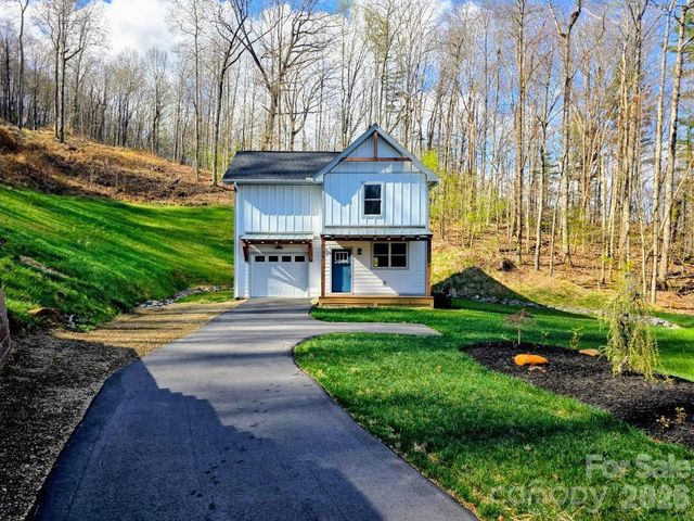 24 Salt Box Haven, Burnsville, NC 28714